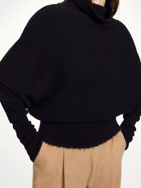 Magosa Sweater