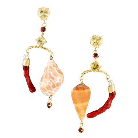 Drop earrings in yellow gold with real shells and coral and precious stones.