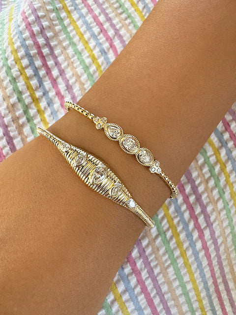 Maven Oval, Pear, And Round Diamond Bangle