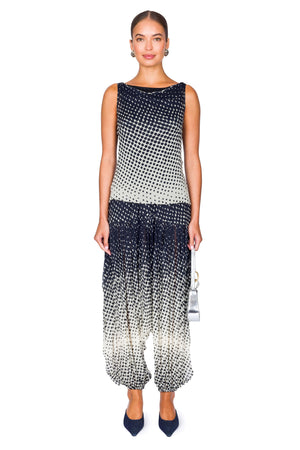 Halftone Wiggle Dot Cowl Back Shell